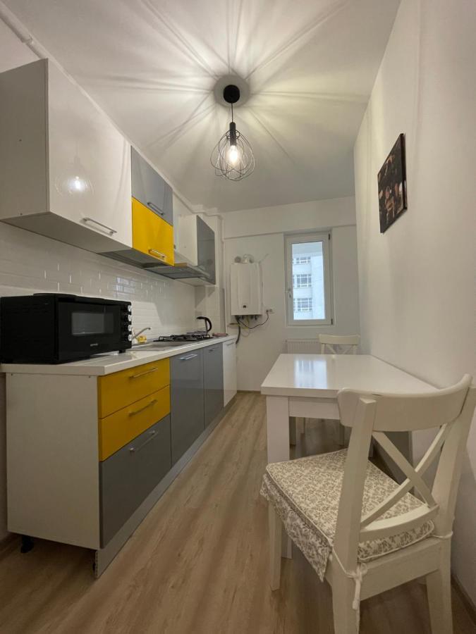 Luxury Q Residence Near Center ยาช ภายนอก รูปภาพ